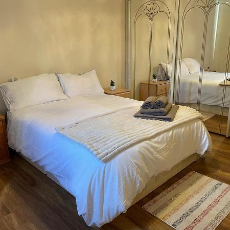 Single And Doubles Rooms Close To Central Лондон Экстерьер фото